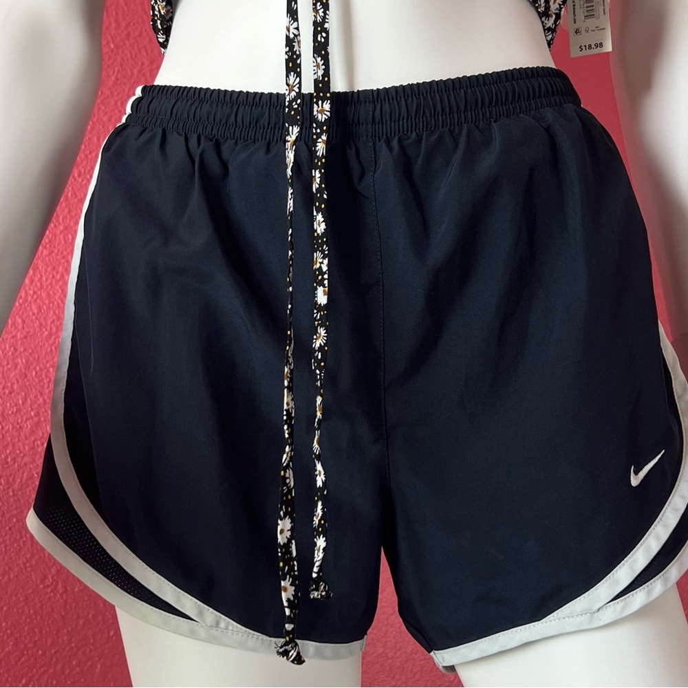 Nike Sports Dri Fit Size:s